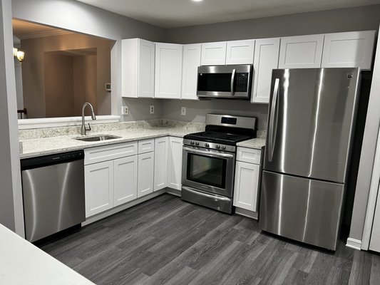 Kitchen Remodel Bowie MD - Kitchen renovation replaced older oak cabinets to white shaker cabinetry, new appliances. Kitchen Remodel Bowie MD - Kitchen renovation replaced older oak cabinets to white shaker cabinetry, new appliances.