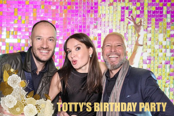 Classic Photo Booth 2024 - Classic Photo Booth