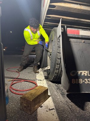 Mobile Tire Replacement for Semi Trucks - A specialized roadside or on-site service that caters to commercial vehicles, especially in emergency or downtime-sensitive situations.
What’s Included:
On-site tire replacement (including steer, drive, and trailer tires)
24/7 roadside service for blowouts or flats
Tire repair (patching or plugging)
Retread and used tire options
Fleet tire management (for businesses with multiple trucks)
National account billing (for fleets using brands like Michelin, Goodyear, Bridgestone)
Typical Process:
Call us 24/7
Share truck location, tire size/type, and issue.
Technician is dispatched with heavy-duty equipment and tires.
Tire is replaced or repaired on-site—often within 60–90 minutes. Mobile Tire Replacement for Semi Trucks - A specialized roadside or on-site service that caters to commercial vehicles, especially in emergency or downtime-sensitive situations.
What’s Included:
On-site tire replacement (including steer, drive, and trailer tires)
24/7 roadside service for blowouts or flats
Tire repair (patching or plugging)
Retread and used tire options
Fleet tire management (for businesses with multiple trucks)
National account billing (for fleets using brands like Michelin, Goodyear, Bridgestone)
Typical Process:
Call us 24/7
Share truck location, tire size/type, and issue.
Technician is dispatched with heavy-duty equipment and tires.
Tire is replaced or repaired on-site—often within 60–90 minutes.