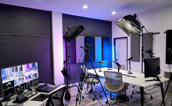 Podcast Studio Rental & Production - Studio Symbiotic offers state-of-the-art podcast studio rental, full production services, and mobile production options to suit every creator’s needs. Bring your podcast vision to life with a fully equipped studio and the support of an experienced production team.
Podcast Features:
In-studio or on-location podcast production
3-camera and 4-microphone setup for professional-quality shows
Real-time editing for immediate delivery and fast post-production turnaround
Options to self-produce or have the production team handle everything, start to finish
Custom set design and building services available
Two hair and makeup dressing rooms for your hosts and guests
Spacious lounge area for comfort and planning
Ample adjacent parking for convenient access
Whether recording in-studio or on location, Studio Symbiotic delivers a seamless experience, ensuring your podcast stands out with polished, professional results.
Book your podcast session or production today! Podcast Studio Rental & Production - Studio Symbiotic offers state-of-the-art podcast studio rental, full production services, and mobile production options to suit every creator’s needs. Bring your podcast vision to life with a fully equipped studio and the support of an experienced production team.
Podcast Features:
In-studio or on-location podcast production
3-camera and 4-microphone setup for professional-quality shows
Real-time editing for immediate delivery and fast post-production turnaround
Options to self-produce or have the production team handle everything, start to finish
Custom set design and building services available
Two hair and makeup dressing rooms for your hosts and guests
Spacious lounge area for comfort and planning
Ample adjacent parking for convenient access
Whether recording in-studio or on location, Studio Symbiotic delivers a seamless experience, ensuring your podcast stands out with polished, professional results.
Book your podcast session or production today!