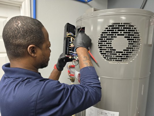 Water Heater Repair Services - Brodway Plumbing specializes in water heater repair in Central Florida, including Kissimmee and Orlando. We service tank and tankless systems from Rheem, Rinnai, Navien, AO Smith, and Bradford White. We are licensed and insured with factory trained technicians. Water Heater Repair Services - Brodway Plumbing specializes in water heater repair in Central Florida, including Kissimmee and Orlando. We service tank and tankless systems from Rheem, Rinnai, Navien, AO Smith, and Bradford White. We are licensed and insured with factory trained technicians.
