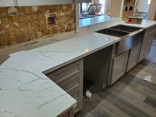 Rhondas Kitchen Arizona! - Rhonda and her husband really lay it flat the first day we meet. "We want a really good job!"..im just happy we could deliver! I dont wanna