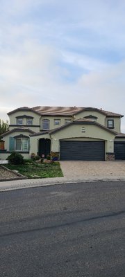 Elk Grove Repaint Complete - House was powerwashing prior to painting 
Cracks in stucco sealed
Paint was supplied from Sherwin williams