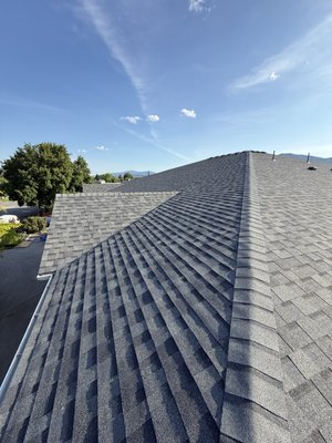 Re-Roof Kettle Falls, WA 2025 - This apartment building was needing a new roof, we tore it off and had it installed in a week to protect the tenants and their living space! Re-Roof Kettle Falls, WA 2025 - This apartment building was needing a new roof, we tore it off and had it installed in a week to protect the tenants and their living space!