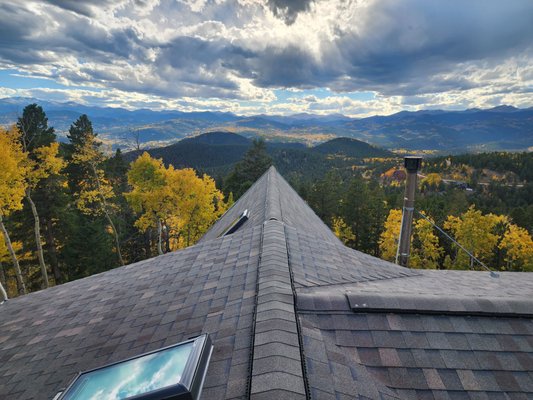 Gilpin County Re-roof - This was a valuable mountain property in the hills of Gilpin County. In order to protect the owners investment and beautiful home, the decision to replace the roof was made. Despite bad access, looming winter weather, and the normal complications that come with remote installations, this project went amazingly and the customer was left with a new roof they can trust for many years to come.