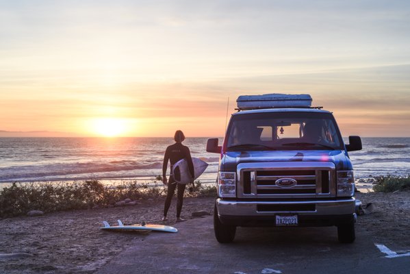 California Camper Van Adventures - Sunshine, surf, and endless adventure—California is the ultimate playground for camper van road trips. Pick up your Escape Camper Van in Los Angeles and chase the Pacific Coast Highway north for oceanfront camping in Big Sur, or head east to Joshua Tree’s surreal landscapes and desert stargazing. Cruise through wine country, take on the trails of Yosemite, or roll straight to the beaches of Malibu with your home-on-wheels parked just steps from the sand.
With a cozy bed, a fully equipped kitchen, and a van as vibrant as California itself, you’re ready to roam from Hollywood to hidden hot springs and everywhere in between. Adventure is calling—where will the road take you? 🚐🌴 California Camper Van Adventures - Sunshine, surf, and endless adventure—California is the ultimate playground for camper van road trips. Pick up your Escape Camper Van in Los Angeles and chase the Pacific Coast Highway north for oceanfront camping in Big Sur, or head east to Joshua Tree’s surreal landscapes and desert stargazing. Cruise through wine country, take on the trails of Yosemite, or roll straight to the beaches of Malibu with your home-on-wheels parked just steps from the sand.
With a cozy bed, a fully equipped kitchen, and a van as vibrant as California itself, you’re ready to roam from Hollywood to hidden hot springs and everywhere in between. Adventure is calling—where will the road take you? 🚐🌴