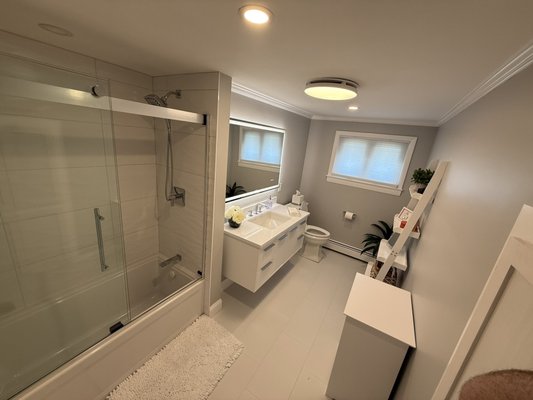 Bathroom remodel - Remodeled an old bathroom