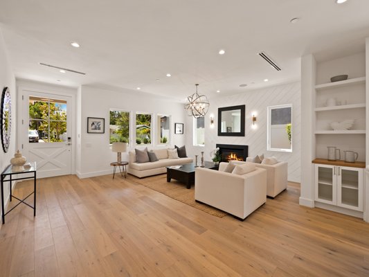 Woodland Hills European oak installation - This project features the installation of premium European oak hardwood flooring in a newly built home in Woodland Hills. The selected wide-plank flooring adds warmth and balance to the bright, modern interior, complementing the clean lines and natural light throughout the space. Every detail was carefully handled to deliver a seamless, high-end finish built to last. Woodland Hills European oak installation - This project features the installation of premium European oak hardwood flooring in a newly built home in Woodland Hills. The selected wide-plank flooring adds warmth and balance to the bright, modern interior, complementing the clean lines and natural light throughout the space. Every detail was carefully handled to deliver a seamless, high-end finish built to last.