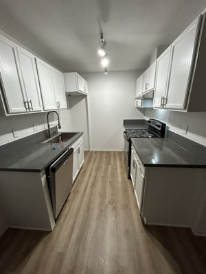 Kitchen and bath renovation. 2022 - Here are a few projects we have recently completed. We strive for premium quality on each and every project. 
We focus on achieving a functional and practical finished product.