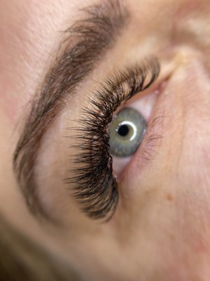 Brazilian volume - Brazilian volume is a 3 to 6D per lash ration giving a fluffy full look. Brazilian volume - Brazilian volume is a 3 to 6D per lash ration giving a fluffy full look.