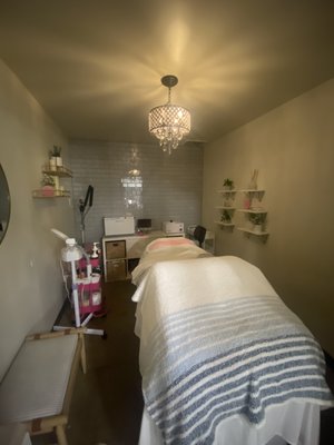Facial setup - Youthful Glow facial! Facial setup - Youthful Glow facial!