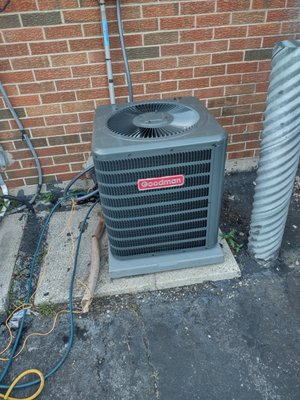Replacement AC - New Refrigerant is going to be replacing the existing refrigerant, don't wait till it's too late, if you have a system that is over 12 years old, give some though on upgrading now Replacement AC - New Refrigerant is going to be replacing the existing refrigerant, don't wait till it's too late, if you have a system that is over 12 years old, give some though on upgrading now