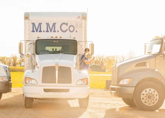 Moving Made Easy: Expert Services for Every Move - Whether you're moving down the block or heading across state lines, Midwest Moving Company has the solutions to make your relocation a success. We provide a comprehensive range of moving services, including local and long-distance residential moves, apartment and home relocations, as well as full-service packing and unpacking, ensuring that every item, from fragile glassware to large furniture, is handled with utmost care.Let us know how we can help, and we guarantee your experience with our professionals is enjoyable and satisfactory. Get your free quote today! Moving Made Easy: Expert Services for Every Move - Whether you're moving down the block or heading across state lines, Midwest Moving Company has the solutions to make your relocation a success. We provide a comprehensive range of moving services, including local and long-distance residential moves, apartment and home relocations, as well as full-service packing and unpacking, ensuring that every item, from fragile glassware to large furniture, is handled with utmost care.Let us know how we can help, and we guarantee your experience with our professionals is enjoyable and satisfactory. Get your free quote today!