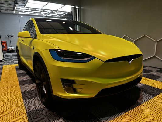 Color Changing Wrap - Model X Lime Green - This color absolutely stands out! Color Changing Wrap - Model X Lime Green - This color absolutely stands out!