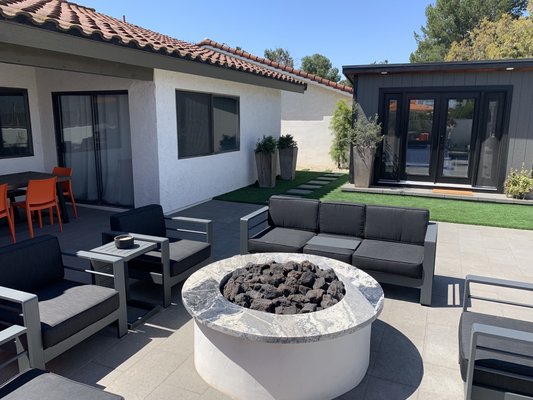 Custom Backyard Remodel! - Dreaming of a stunning outdoor retreat? Our custom backyard remodels turn your vision into reality, creating beautiful and functional spaces for relaxation and entertainment. From design to installation, we handle it all with expert craftsmanship and attention to detail.