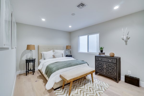 Newport Beach Remodel - This was a full house remodel / renovation which was done in Newport Beach, CA. It was completed at the beginning of 2021. Newport Beach Remodel - This was a full house remodel / renovation which was done in Newport Beach, CA. It was completed at the beginning of 2021.