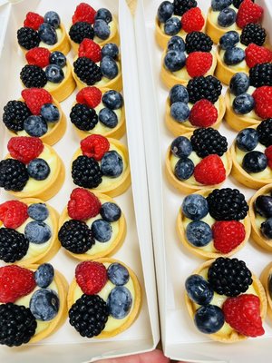 Dessert bars - Dessert bars for any occasion
Wow your guests with an array of different desserts from cookies, and bars to cheesecake shooters
Let us help cater your next event Dessert bars - Dessert bars for any occasion
Wow your guests with an array of different desserts from cookies, and bars to cheesecake shooters
Let us help cater your next event
