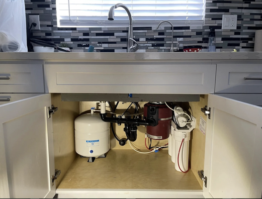 Reverse Osmosis Drinking Water Purifier - Elevate your hydration experience with our advanced Reverse Osmosis Drinking Water Purifier. Say goodbye to impurities and hello to crisp, refreshing water.