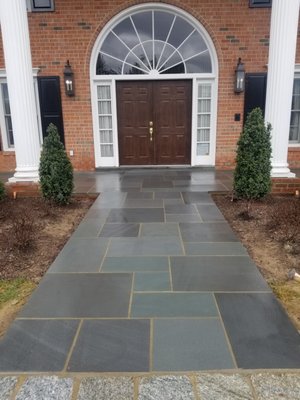 Flagstone Walkway - Flagstone walkway entrance