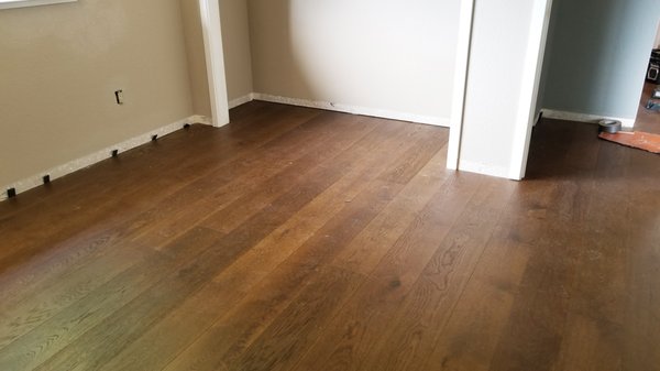 Laminate Flooring - New laminate flooring gives the rich appearance of wood but is const efficient. Laminate Flooring - New laminate flooring gives the rich appearance of wood but is const efficient.