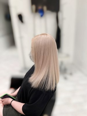 Balayage color - At Top Hair Salon, we specialize in advanced hair coloring techniques tailored to every individual. Our team is highly experienced in creating customized looks, including Parisian-style balayage, precision highlights, vibrant fashion colors, gradient ombré, and dimensional lowlights. Whether you're looking for a subtle enhancement or a bold transformation, we use professional-grade products and stay up-to-date with international trends to ensure your hair color is not only stylish but also healthy and long-lasting. Balayage color - At Top Hair Salon, we specialize in advanced hair coloring techniques tailored to every individual. Our team is highly experienced in creating customized looks, including Parisian-style balayage, precision highlights, vibrant fashion colors, gradient ombré, and dimensional lowlights. Whether you're looking for a subtle enhancement or a bold transformation, we use professional-grade products and stay up-to-date with international trends to ensure your hair color is not only stylish but also healthy and long-lasting.