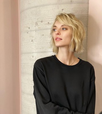 Holdengrace - It’s incredible a good cut and colour and do for you. This is part of self care that works wonders inside and out Holdengrace - It’s incredible a good cut and colour and do for you. This is part of self care that works wonders inside and out