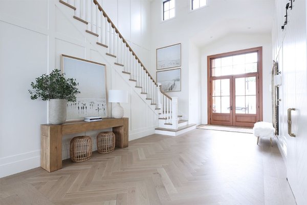 Entryway / Staircase - Your entryway is the first impression your home makes, so why not make it truly memorable? This space sets the tone for your entire house and offers a glimpse into your personal style. An entryway table acts as the centerpiece of this vital area, blending functionality with style to create a welcoming atmosphere. Adorn it with decorations to add a touch of personality that speaks volumes. Whether you prefer sleek modern designs with a minimalist vibe or rustic styles brimming with warmth, these tables come in a range of options tailored to your taste. With the perfect entryway table, you elevate your home's aesthetic and provide a practical spot for essentials like keys and mail, offering both beauty and utility. Entryway / Staircase - Your entryway is the first impression your home makes, so why not make it truly memorable? This space sets the tone for your entire house and offers a glimpse into your personal style. An entryway table acts as the centerpiece of this vital area, blending functionality with style to create a welcoming atmosphere. Adorn it with decorations to add a touch of personality that speaks volumes. Whether you prefer sleek modern designs with a minimalist vibe or rustic styles brimming with warmth, these tables come in a range of options tailored to your taste. With the perfect entryway table, you elevate your home's aesthetic and provide a practical spot for essentials like keys and mail, offering both beauty and utility.