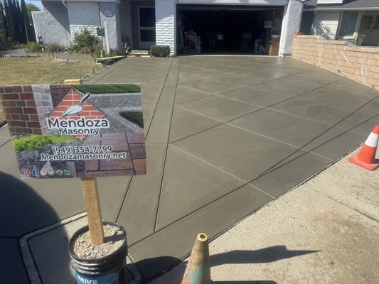 Lake Forest Driveway - We replaced an ashpalt driveway with new 5” thick concrete. Lake Forest Driveway - We replaced an ashpalt driveway with new 5” thick concrete.