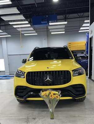 AVERY BRIGHT YELLOW Vinyl Wrap - This Mercedes-Benz GL 63 underwent a complete vinyl wrapping transformation. As certified Avery installers we went from the manufacture gloss black to this gorgeous Avery Bright Yellow. To assure client satisfaction, we go over the available options to assure we tailor your needs with our expertise! Such an Amazing outcome! AVERY BRIGHT YELLOW Vinyl Wrap - This Mercedes-Benz GL 63 underwent a complete vinyl wrapping transformation. As certified Avery installers we went from the manufacture gloss black to this gorgeous Avery Bright Yellow. To assure client satisfaction, we go over the available options to assure we tailor your needs with our expertise! Such an Amazing outcome!