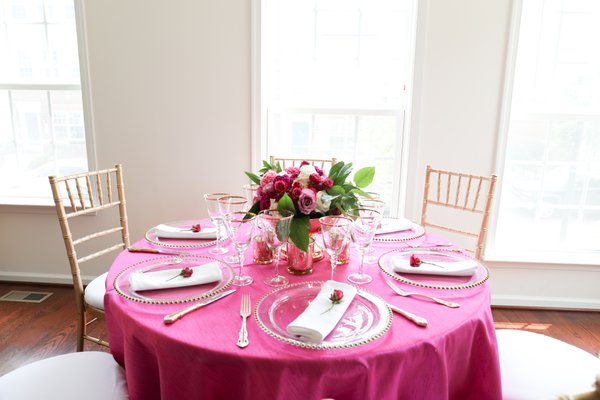 Wedding Reception Tables - Pink and gold can be so elegant and classy. Wedding Reception Tables - Pink and gold can be so elegant and classy.