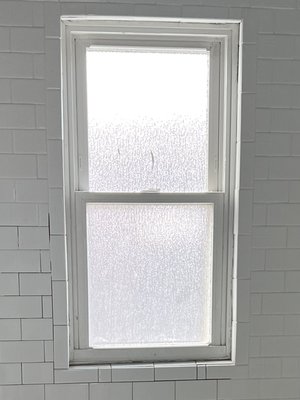 Shower wall with niche - White tile shower Shower wall with niche - White tile shower