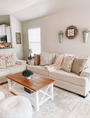 Recurring Deep Cleaning Services - ✨✨✨The deep clean includes the microwave, stove, sink, wipe down of the cabinets, dust all baseboards, light fixtures, blinds, ceiling fans, bathrooms, dust all furniture, sweep, mop, and vacuum all floors. We clean this home on a recurring bases and love to style our client's blankets and center pieces, so she gets that wow factor every time she gets back from work!! Recurring Deep Cleaning Services - ✨✨✨The deep clean includes the microwave, stove, sink, wipe down of the cabinets, dust all baseboards, light fixtures, blinds, ceiling fans, bathrooms, dust all furniture, sweep, mop, and vacuum all floors. We clean this home on a recurring bases and love to style our client's blankets and center pieces, so she gets that wow factor every time she gets back from work!!
