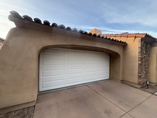 Garage repaint - This garage door was replaced. After the installation was performed Arizona Home Painters color match the door to the home. This job took roughly 4 hours. Garage repaint - This garage door was replaced. After the installation was performed Arizona Home Painters color match the door to the home. This job took roughly 4 hours.