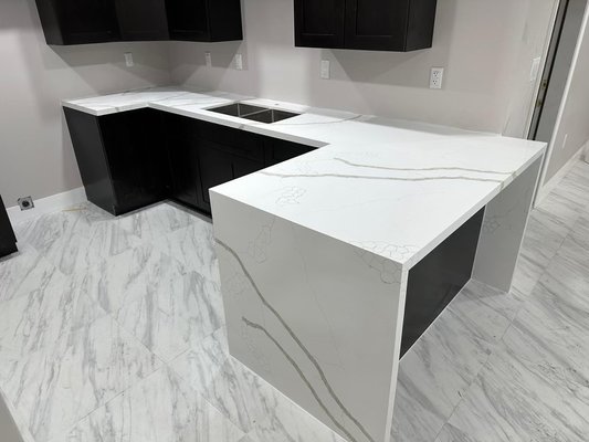 Kitchen Remodeling - Beautiful white and brown kitchen with brand new cabinets and quartz. Kitchen Remodeling - Beautiful white and brown kitchen with brand new cabinets and quartz.