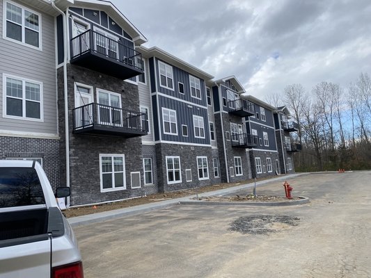 Clover Apartments - This is a new commercial construction project. We installed the TPO membrane, shingles and James Hardie Siding on this project. Clover Apartments - This is a new commercial construction project. We installed the TPO membrane, shingles and James Hardie Siding on this project.