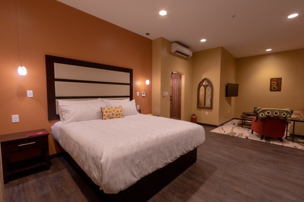 Rooms and Suites - Impeccably furnished and captivatingly unique, the accommodations at The Whittaker Inn provide a home away from home in West Lafayette. Each of the 15 spacious Whittaker guest rooms and suites are uniquely designed to reflect Andrew and Elizabeth's passion for travel and experiencing other cultures. Inspired by different cities and countries, the rooms are decorated with original pieces of art, and one-of-a-kind furnishings. Rooms and Suites - Impeccably furnished and captivatingly unique, the accommodations at The Whittaker Inn provide a home away from home in West Lafayette. Each of the 15 spacious Whittaker guest rooms and suites are uniquely designed to reflect Andrew and Elizabeth's passion for travel and experiencing other cultures. Inspired by different cities and countries, the rooms are decorated with original pieces of art, and one-of-a-kind furnishings.