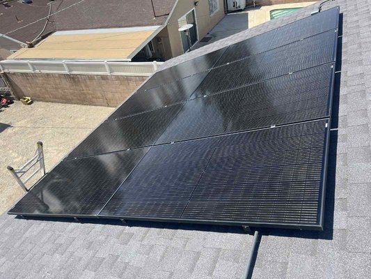 Example of a standard solar panel project in March 2024 - This project was completed together with my partner within one day. Example of a standard solar panel project in March 2024 - This project was completed together with my partner within one day.