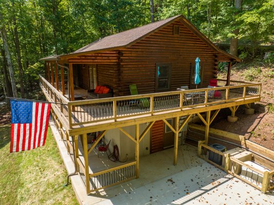 Cabin Renovation - This Cabin had set abandoned for 10+ years. We were able to bring it to life. Cabin Renovation - This Cabin had set abandoned for 10+ years. We were able to bring it to life.