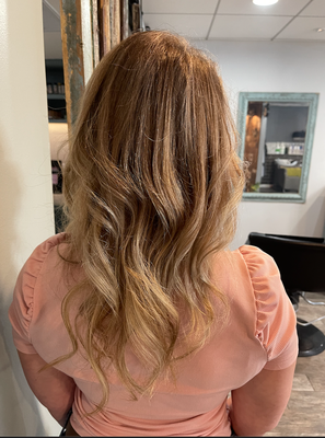 Balayage - Balayage is fashioned by nearly all celebrities. Highlights are the easiest way to brighten up your hair. Rather than the normal foil-in-hair technique, the ultimate goal is to create that flawless transition of impeccable hues that give a candid, sun-kissed look. Balayage - Balayage is fashioned by nearly all celebrities. Highlights are the easiest way to brighten up your hair. Rather than the normal foil-in-hair technique, the ultimate goal is to create that flawless transition of impeccable hues that give a candid, sun-kissed look.