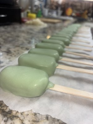 Cake Pops - Different cakepop orders we’ve made. Cake Pops - Different cakepop orders we’ve made.