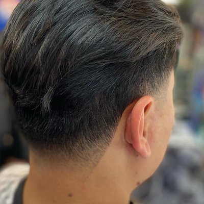 Hair Cuts and Line Ups - Mike Blends brings a new form of capturing the art in being a Master Barber. Incorporating looks and sharp definitions from old school haircuts to the new school. Especially with your haircut & shave to always keep your face feeling & looking smooth. From an artist with a blade as a paintbrush, and a scissor as an airbrush. I bring my art alive with your haircut like an artist with a canvas. Hair Cuts and Line Ups - Mike Blends brings a new form of capturing the art in being a Master Barber. Incorporating looks and sharp definitions from old school haircuts to the new school. Especially with your haircut & shave to always keep your face feeling & looking smooth. From an artist with a blade as a paintbrush, and a scissor as an airbrush. I bring my art alive with your haircut like an artist with a canvas.