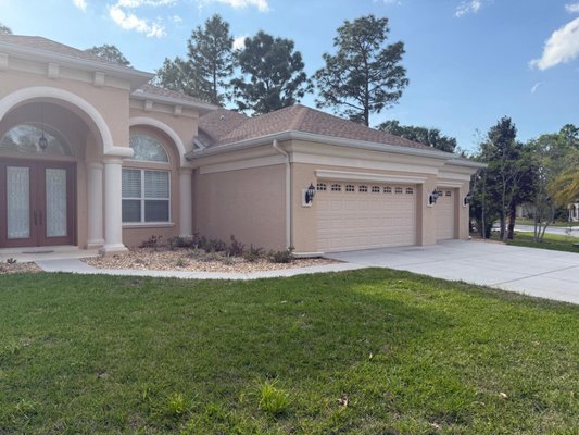 EXTERIOR PAINT - exterior change color and pressure washing EXTERIOR PAINT - exterior change color and pressure washing