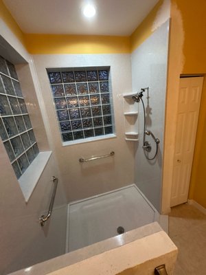 Tub to Shower Conversion - Tub to Shower Installation Tub to Shower Conversion - Tub to Shower Installation
