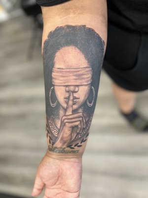 Seidy - Seidy is a renowned tattoo artist and owner of Vaztro Tattoos. She is originally from Zacapu, Michoacán, and her passion for the art began at a young age.
With over a decade of tattooing experience in various styles, Seidy has become a master of black and grey portraits/animals, and traditional color tattoos. She has won numerous awards recognizing these styles. Seidy appreciates focusing on realistic portraits/animals, color traditional (anime), and large-scale tattoos, striving to create a beautiful work of art for each client.
Bringing her clients' visions to life with her impeccable attention to detail and skillful execution, Seidy's dedication to her craft has earned her a reputation as one of the top tattoo artists in her field, and her work speaks for itself.
Seidy has always felt the immense support and love from her community, and really believes in giving them her best right back. Seidy - Seidy is a renowned tattoo artist and owner of Vaztro Tattoos. She is originally from Zacapu, Michoacán, and her passion for the art began at a young age.
With over a decade of tattooing experience in various styles, Seidy has become a master of black and grey portraits/animals, and traditional color tattoos. She has won numerous awards recognizing these styles. Seidy appreciates focusing on realistic portraits/animals, color traditional (anime), and large-scale tattoos, striving to create a beautiful work of art for each client.
Bringing her clients' visions to life with her impeccable attention to detail and skillful execution, Seidy's dedication to her craft has earned her a reputation as one of the top tattoo artists in her field, and her work speaks for itself.
Seidy has always felt the immense support and love from her community, and really believes in giving them her best right back.