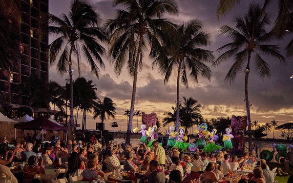 WaikikiStarlight Luau move to The Great Lawn - The Waikiki Starlight Luau has moved permanently to the Great Lawn at the Hilton Hawaiian Village. The Great Lawn is a beautiful outdoor location on Waikiki Beach, fronting the Duke Kahanamoku Lagoon WaikikiStarlight Luau move to The Great Lawn - The Waikiki Starlight Luau has moved permanently to the Great Lawn at the Hilton Hawaiian Village. The Great Lawn is a beautiful outdoor location on Waikiki Beach, fronting the Duke Kahanamoku Lagoon