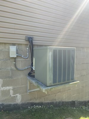 Air conditioning services - No job is to small!
From mounting your air conditioning to the house to installing. We will get the job done, satisfaction guaranteed. Air conditioning services - No job is to small!
From mounting your air conditioning to the house to installing. We will get the job done, satisfaction guaranteed.