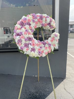 Funeral Flowers & 
Standing Arrangements - During these tough times, we offer funeral arrangements with custom options.
•Wreaths
•Crosses
•Hearts
•Sprays
•Casket Pieces & More!