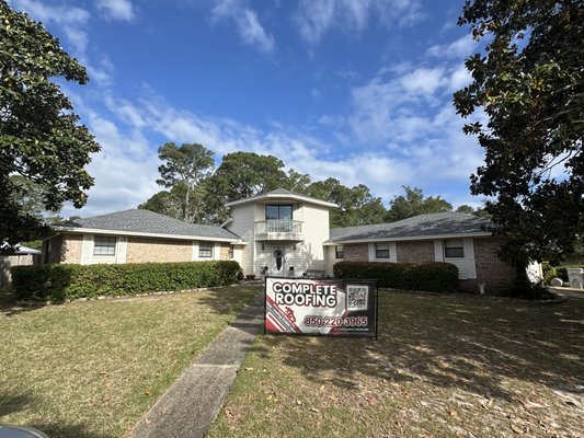 Gulf Breeze New Roof Replacement: 2-Layer Underlayment & 6-Nail Precision - Upgrade your home with a premium asphalt shingle roof replacement from Complete Roofing LLC. For this project, we went above and beyond standard code to ensure maximum durability against wind and water. Our expert team installed two layers of synthetic underlayment—a superior, tear-resistant moisture barrier that far outlasts traditional felt.
To prevent shingle blow-offs during high winds, we utilized a 6-nail fastening pattern instead of the standard 4, providing reinforced wind resistance and meeting strict manufacturer warranty requirements. We also used self-adhering starter rolls at the eaves and rakes to lock the first course of shingles in place and block water intrusion. All our new roof installations come with a 10-year labor warranty, giving you a decade of guaranteed peace of mind. Contact us for a reliable, long-lasting roofing solution! 850-220-3965 www.roofing-it.com