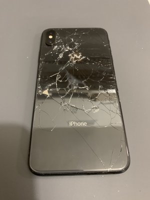 iPhone X back glass replacement - The process to replace the back glass of your iPhone is quite complex. We initially test every function of your phone and then we proceed to remove the screen, motherboard, back camera and other small components. The removal is required to prevent heat damage. We protect the remaining components with heat resistance tape. We proceed to heat the back glass at 460F. After the glass has been dismantled, we remove the prior residual glue off the frame and then start applying a new coat of adhesive on. Following that, we attach the new glass on and clamp it gently while it the adhesive solidifies. After a couple of minutes the phone is ready to be reassembled and tested. When everything meets our standards, the phone is ready to use as normal. iPhone X back glass replacement - The process to replace the back glass of your iPhone is quite complex. We initially test every function of your phone and then we proceed to remove the screen, motherboard, back camera and other small components. The removal is required to prevent heat damage. We protect the remaining components with heat resistance tape. We proceed to heat the back glass at 460F. After the glass has been dismantled, we remove the prior residual glue off the frame and then start applying a new coat of adhesive on. Following that, we attach the new glass on and clamp it gently while it the adhesive solidifies. After a couple of minutes the phone is ready to be reassembled and tested. When everything meets our standards, the phone is ready to use as normal.