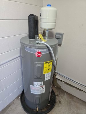 Water heater replacement - Removed old water heater and installed new heater to code. Water heater replacement - Removed old water heater and installed new heater to code.